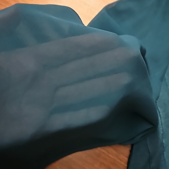 BEBE Crop Blouse Plunging Neckline Sheer Bell Sleeves Zip Back, Dark Teal- Large - Picture 8 of 10